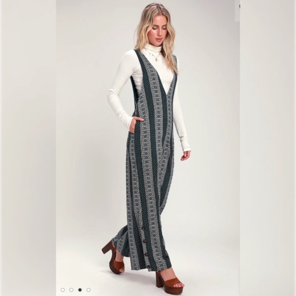 Lulu’s Jumpsuit Olive Patterned Stripe NWOT - Picture 3 of 3